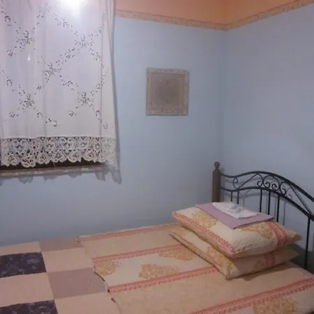 Apartments Radnic Pag Town Room photo